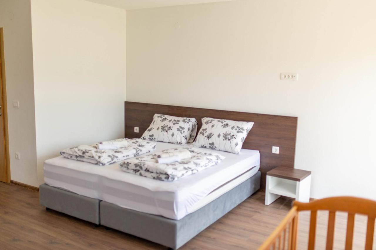 Apartmani Mia Prozor Экстерьер фото