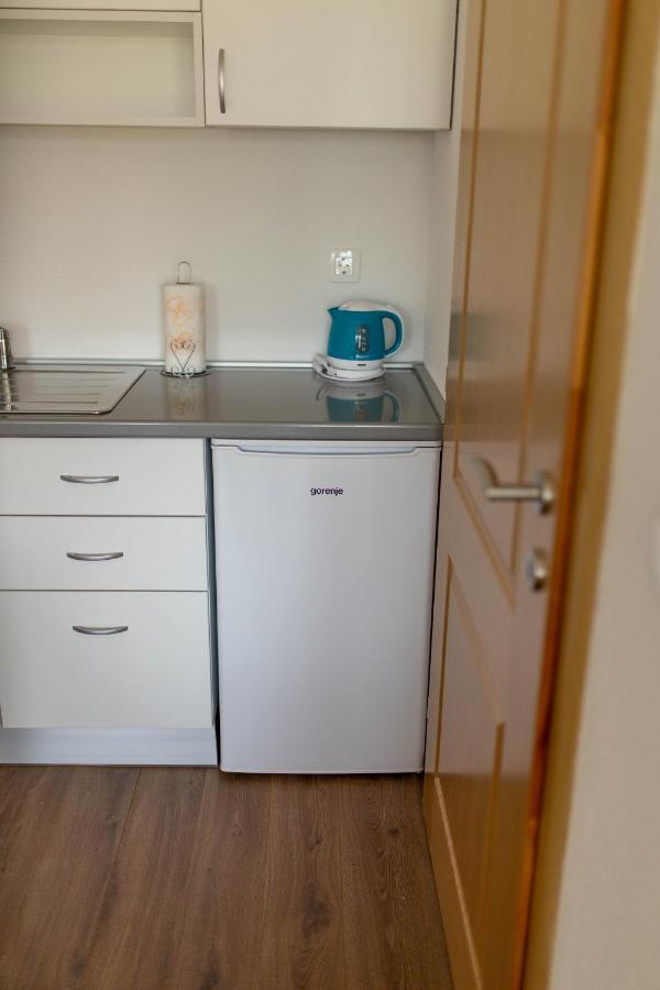 Apartmani Mia Prozor Экстерьер фото