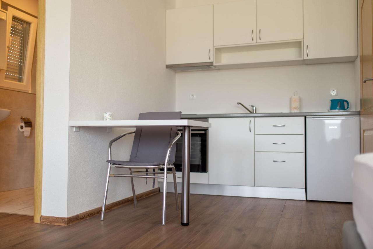 Apartmani Mia Prozor Экстерьер фото