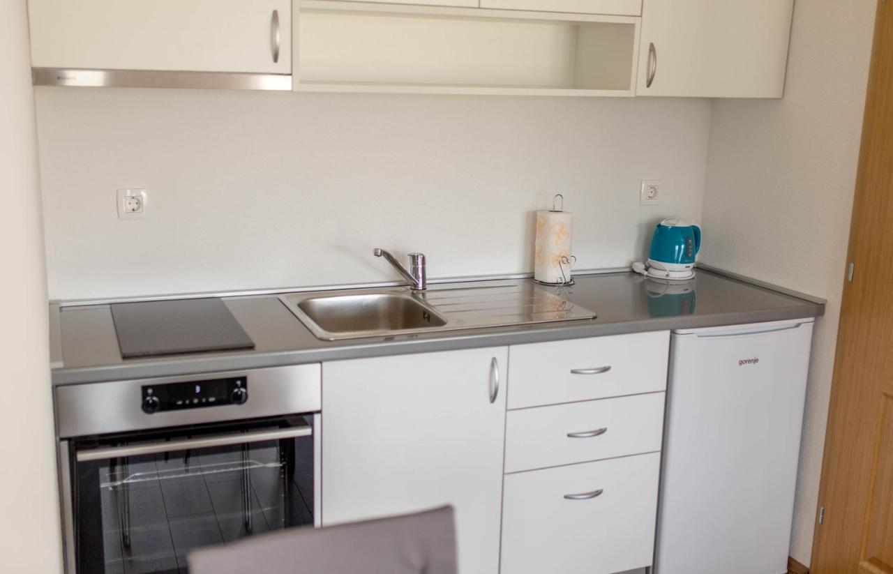 Apartmani Mia Prozor Экстерьер фото