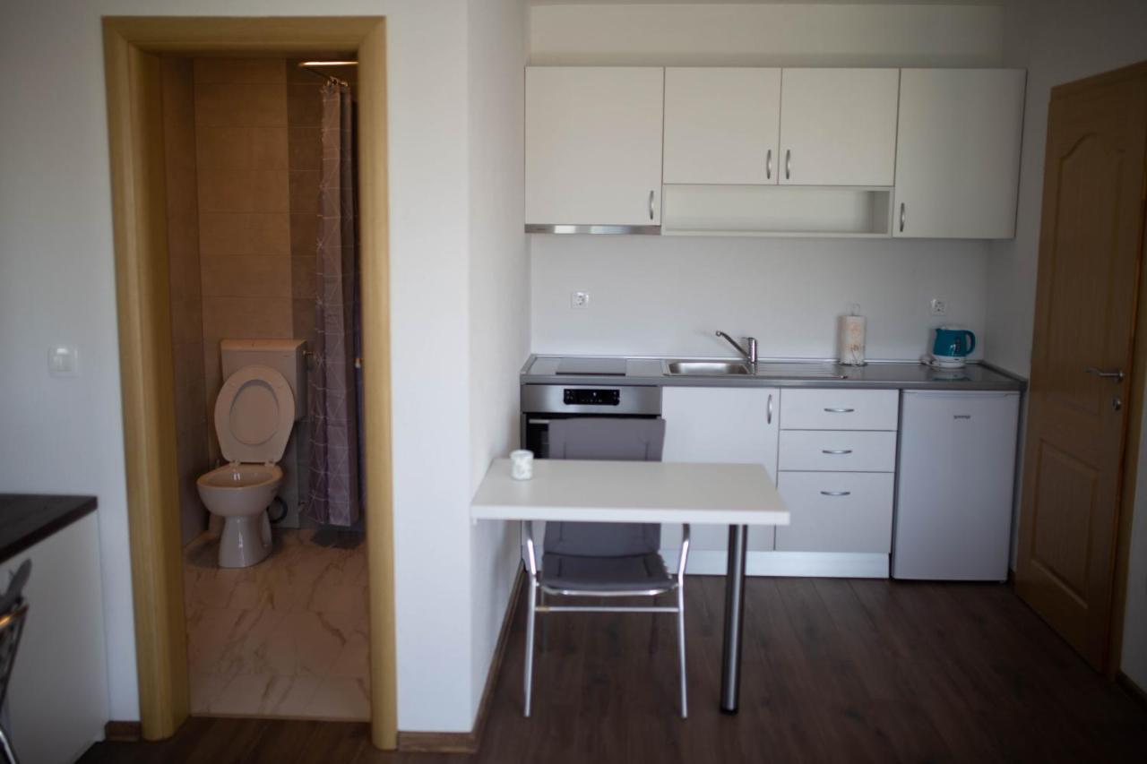 Apartmani Mia Prozor Экстерьер фото