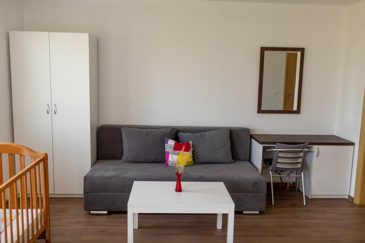 Apartmani Mia Prozor Экстерьер фото
